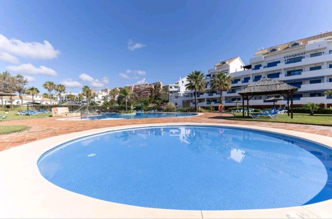 El Hacho Apartment มานิลบา ภายนอก รูปภาพ