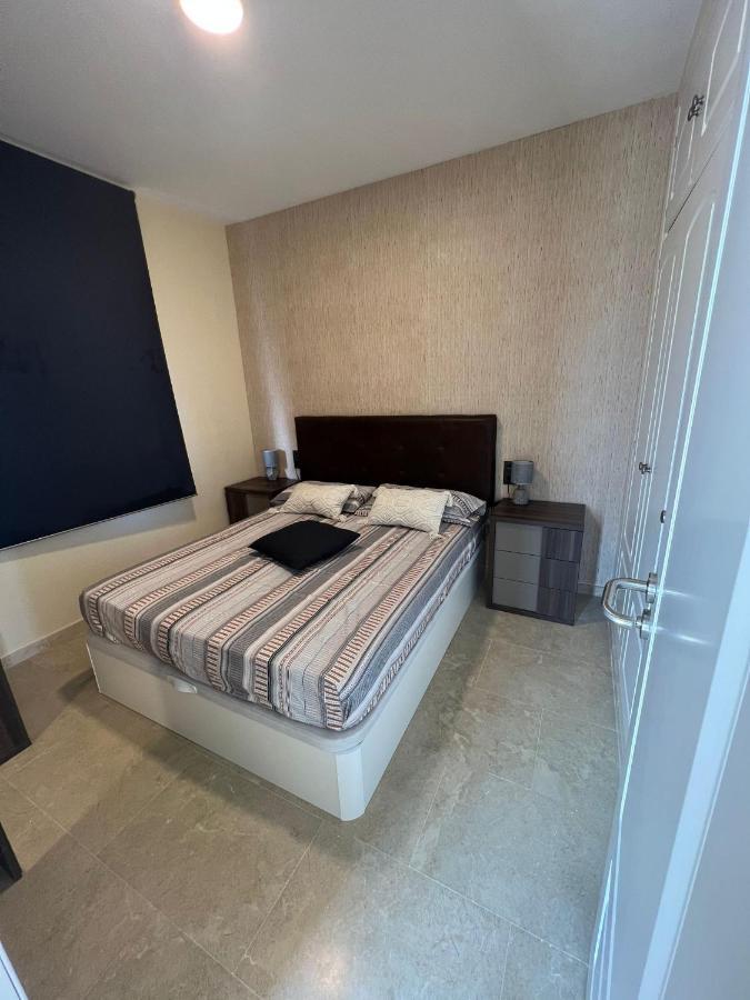 El Hacho Apartment มานิลบา ภายนอก รูปภาพ